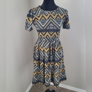 Lularoe Amalia Dress Zip Up Back Geometric Print Black and Golds Size Sm…